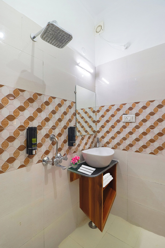 Bathroom 2, Saalak Lite By Divine Dev Darshan, Garhwal