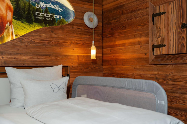Bedroom 4, Hotel Cocoon Hauptbahnhof, München