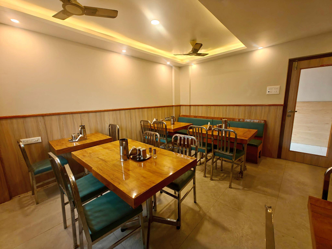 Food & Drinks 3, WOODEN PARK HOTEL, Chennai