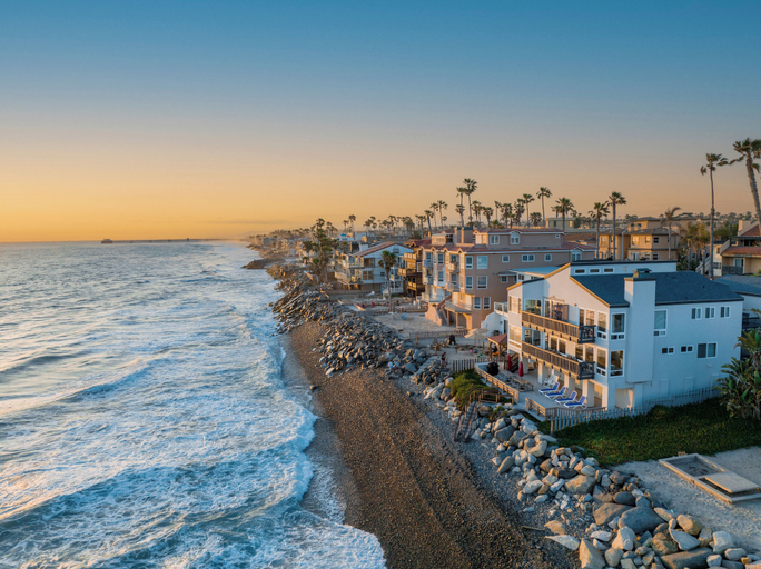 Primary image, 1317 S Pacific - Entire Home, San Diego