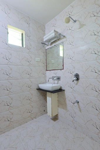 Bathroom 4, Shyam Home, Gir Somnath