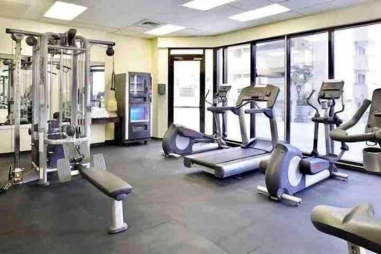Gym, @ Marbella Lane Chic Seaside Studio w/ Pool View, Honolulu