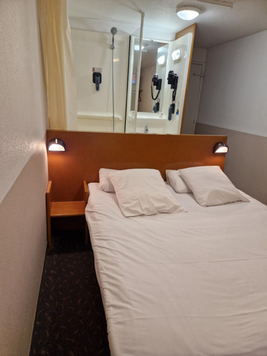 Bedroom 4, Quick Palace Vannes, Morbihan