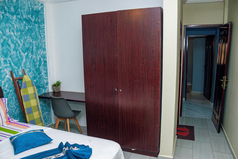 Bedroom 2, Résidence JTC, Wouri