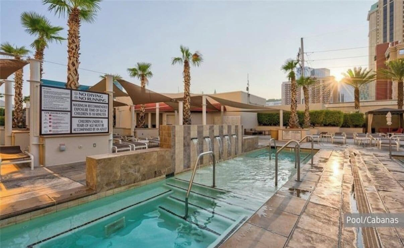 Spa, The Rose Premium Suite at MGM Signature, Clark