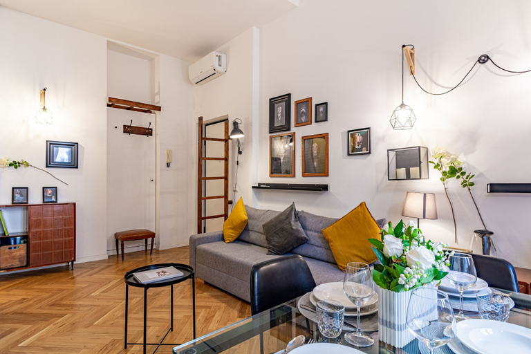 Room 4, Casa Menabrea - 1 min Dalla Metro, Milano