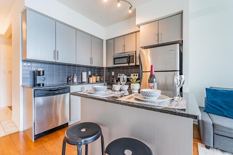 In-room dining 4, RS Suites - York Street, Toronto