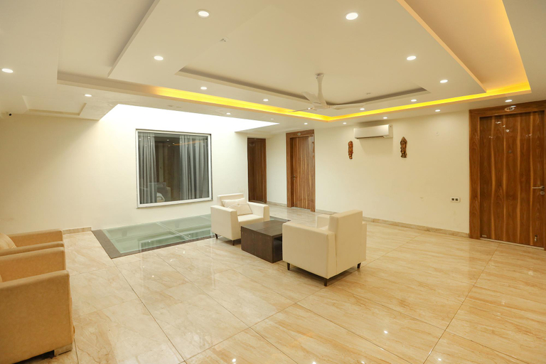 Lobby 5, Fabhotel Starex Inn, Gurgaon