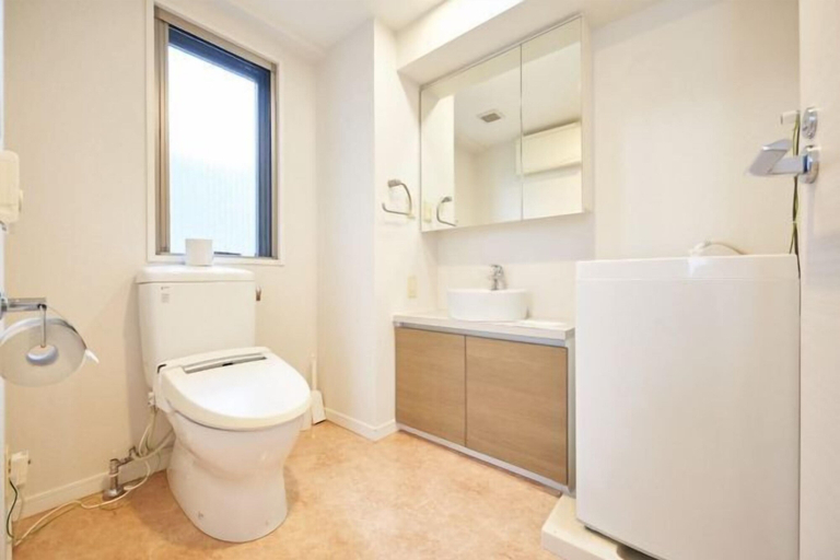 Bathroom 2, Luce Takanawa, Minato