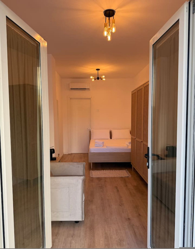 Room 5, Noon Properties 3 Beachside Studio in Dh rmi, Vlorës