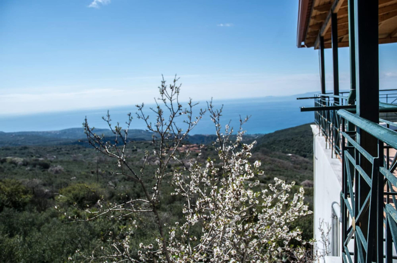 Room 4, Dimos-mani Wonderful View, Peloponnese