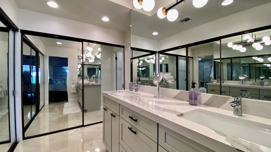 Interior 4, Modern Life, Riverside