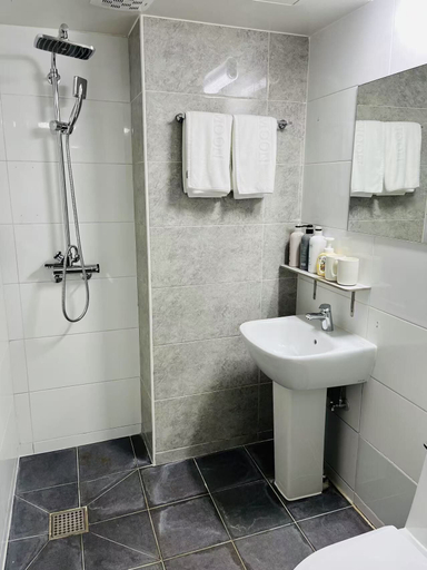 Bathroom 3, Hotel Moon, Jeju