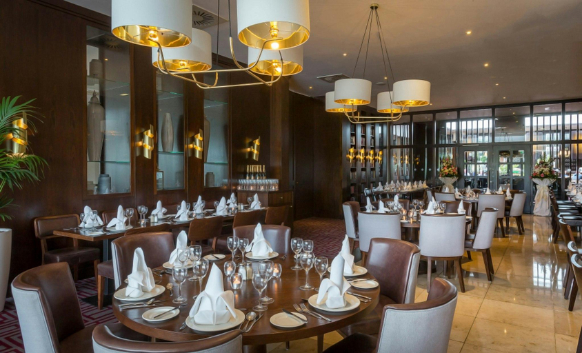 Food & Drinks 5, Clayton Hotel Dublin Airport, Dublin