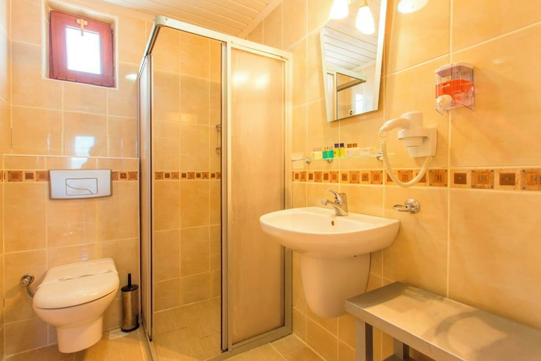 Bathroom 5, Orka World Hotel & Aqua Park, Fethiye