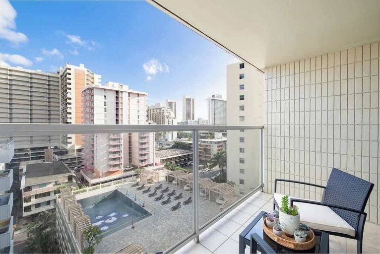Primary image, @ Marbella Lane Chic Seaside Studio w/ Pool View, Honolulu