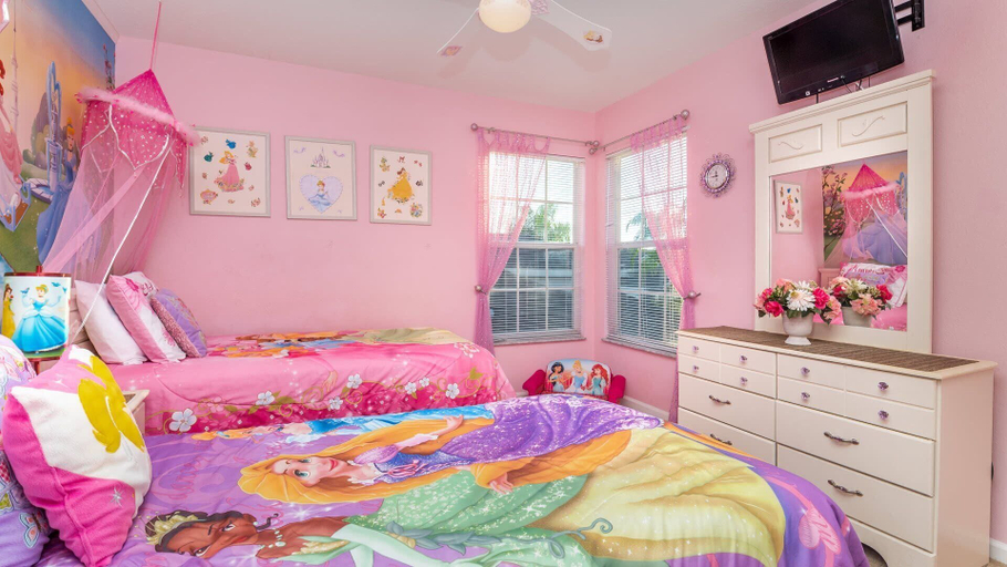 Interior 4, Sp8136, Osceola