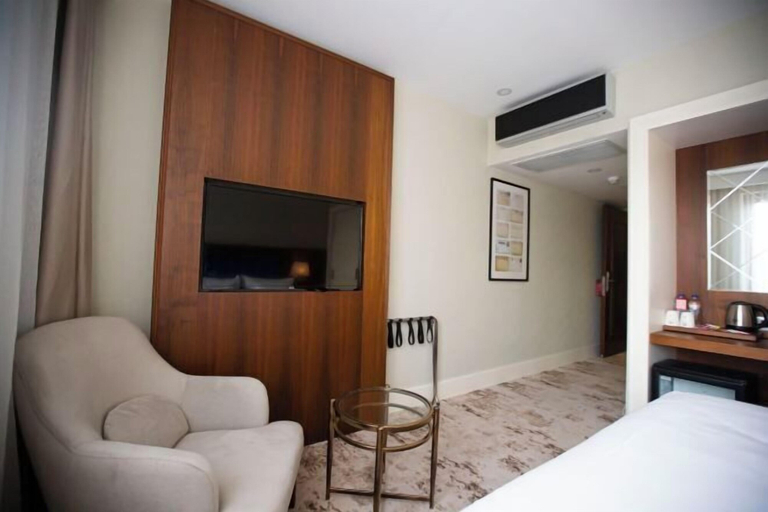 Bedroom 3, Ramada Plaza by Wyndham Istanbul Sultanahmet, Fatih