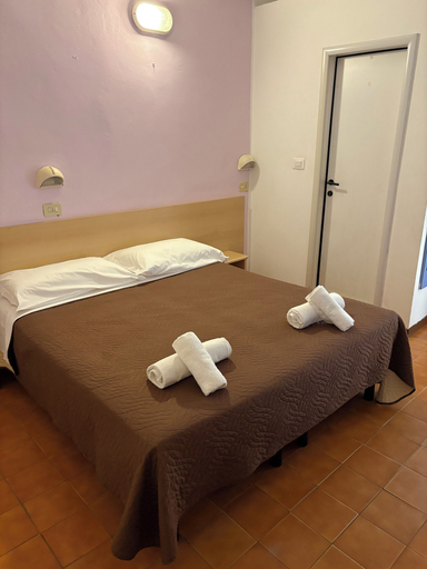 Bedroom 4, Hotel Adria Mare, Rimini