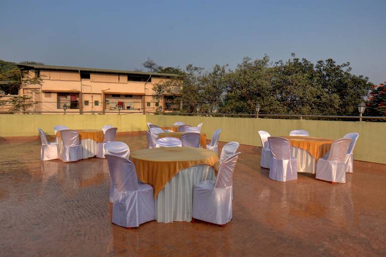 Food & Drinks 4, VITS Lonavala, Pune