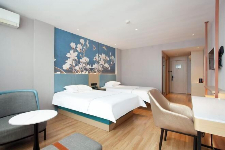 Bedroom 3, Magnotel Hotel (Yangzhou East High Speed Railway Station), Yangzhou