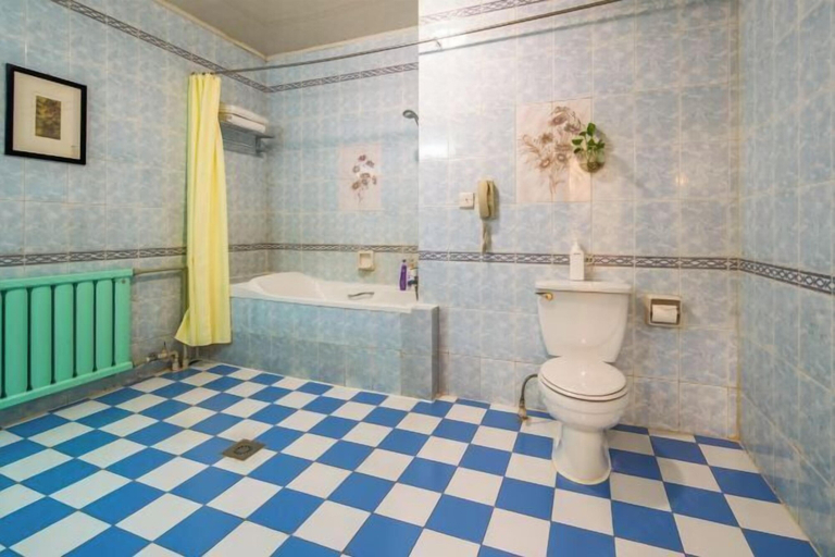 Bathroom 4, Jinsui Hotel, Hohhot