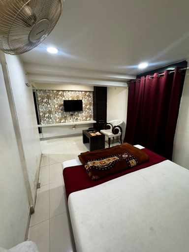 Room 3, HOTEL BANJARA, Bhopal