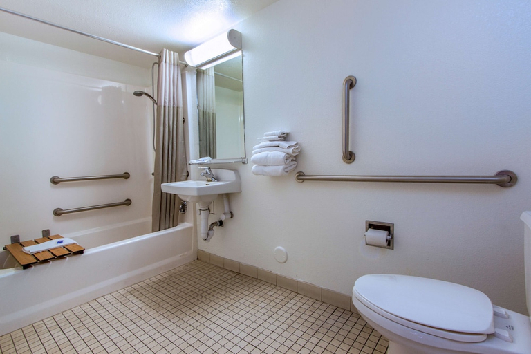 Bathroom, Motel 6 Phoenix, AZ - Airport - 24th Street, Maricopa