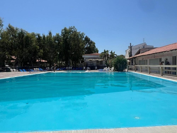 Pool 4, Fruit Village Patti Beach resort, Messina