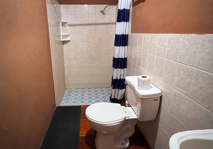 Bathroom 3, Quinta Brisas del Surf Playa La Libertad, La Libertad