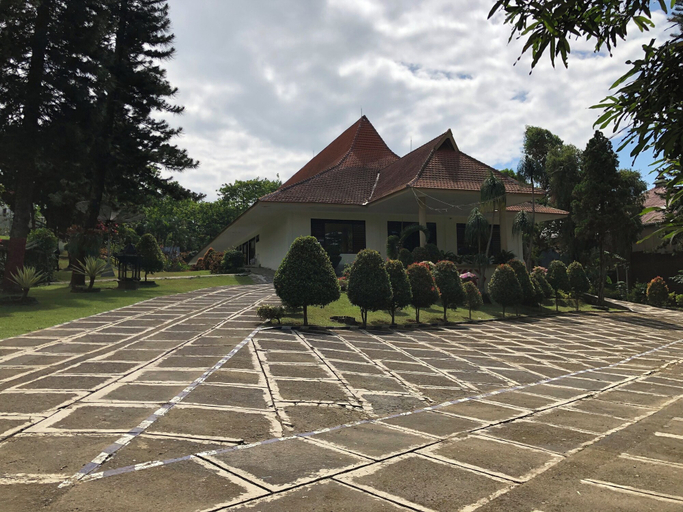 Exterior & Views 1, Sinar Express Villa, Mojokerto