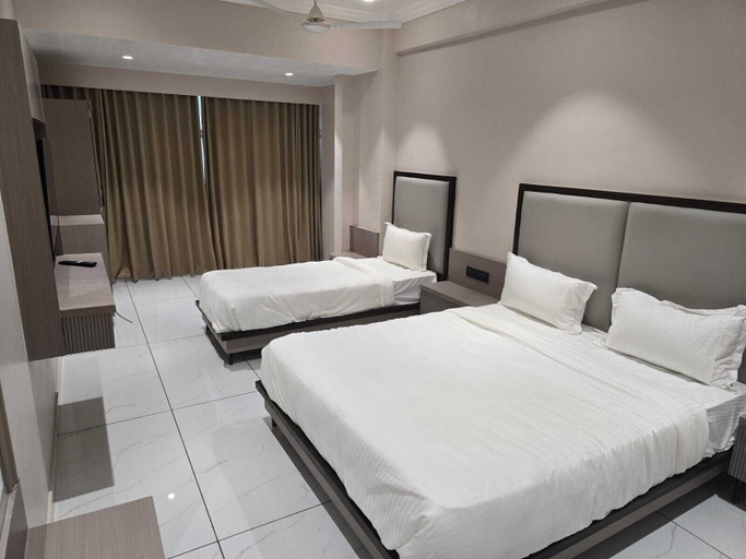 Room 5, Hotel Shivalik inn, Bharuch