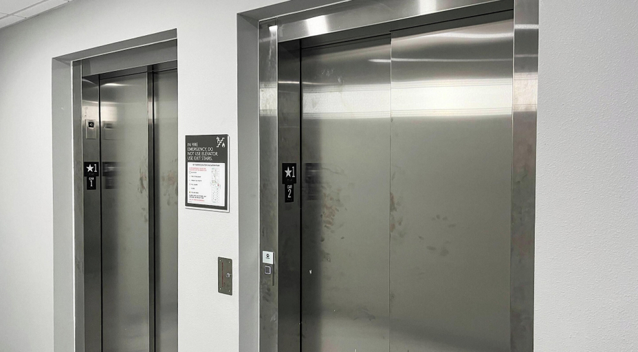 Elevator 3, Studio 6 Houston, TX – Pearland/Medical Center, Houston