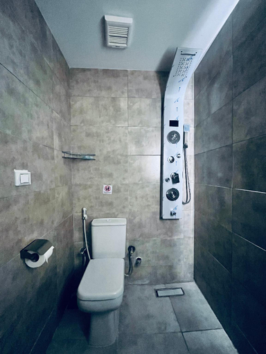 Bathroom 3, Holy pyramid hotel, Al-Ahram