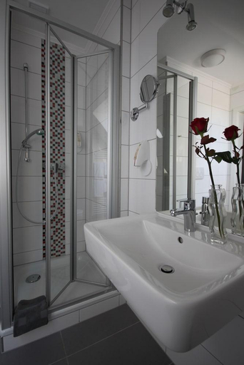 Bathroom 5, Hotel Mein Bergblick, Goslar
