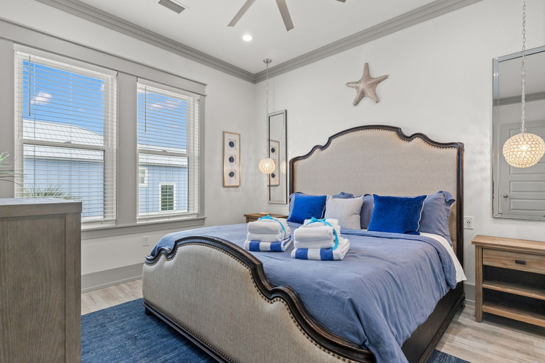Room 4, Keep Calm & Pool On at Peaceful Easy Feeling! Sleeps 20!, Bay
