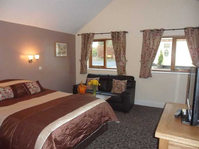 Bedroom 2, Old Oak Tree, North Yorkshire