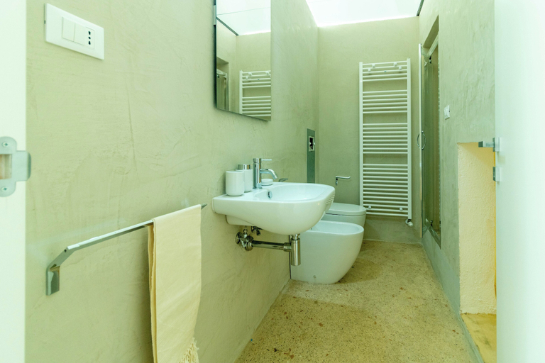 Bathroom 2, Dimora Zenieri Terrazze e Piscina, Lecce
