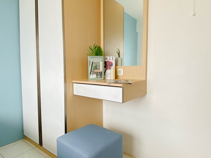 Facility, Cozy with Blue Accent 2BR at Podomoro Golf View Apartment By Travelio, Bogor