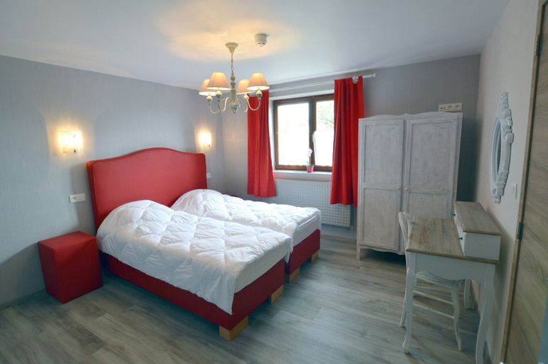 Bedroom 2, Farmhouse in Aublain With Terrace, Hainaut