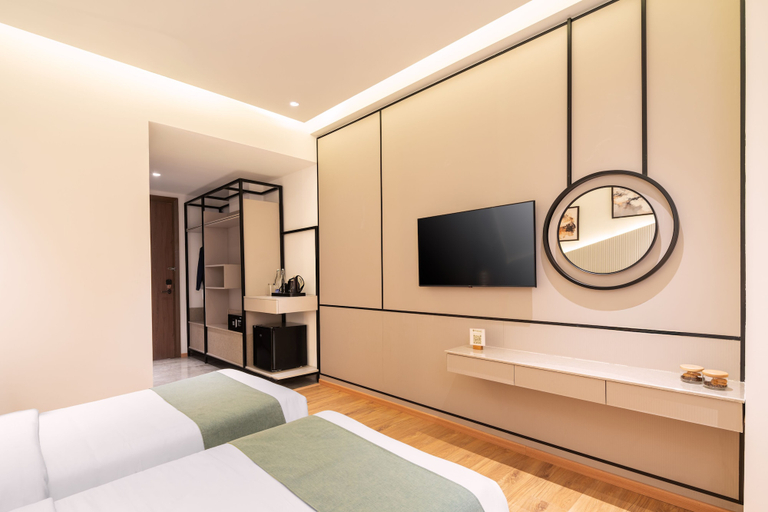 Room 4, Foxtrail Sector 60- AM Hotel Kollection, Gurgaon