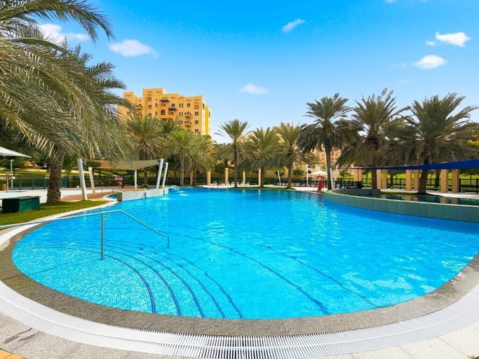 Pool 4, Bloomfields Homey 1BR in Al Ramth 37, Dubai