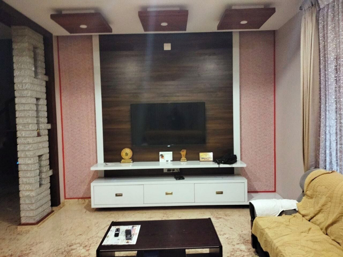 Living area 2, Sadachandra Home Stay, Udupi