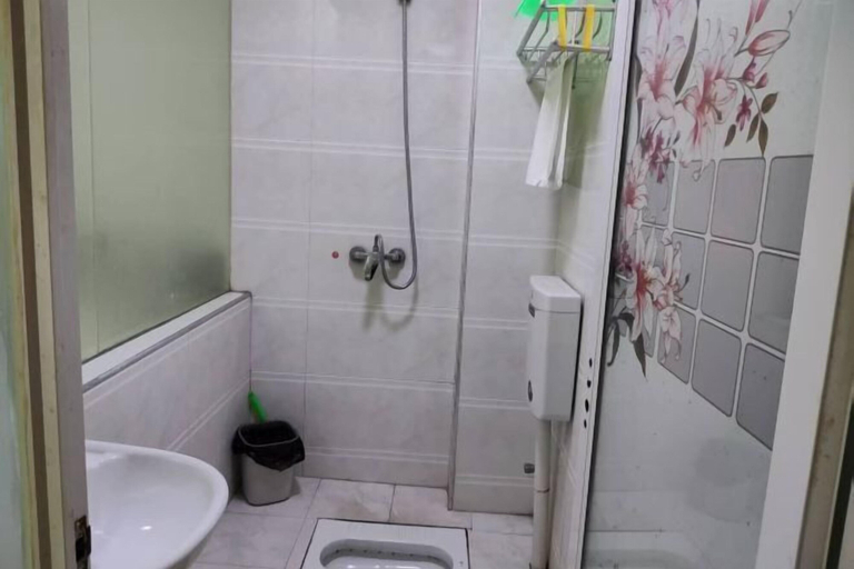 Bathroom, Jiujiang Jinsha Hotel, Jiujiang