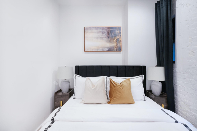 Room 2, 1288-5fs New Renovated 2 Bedrooms in UES, New York
