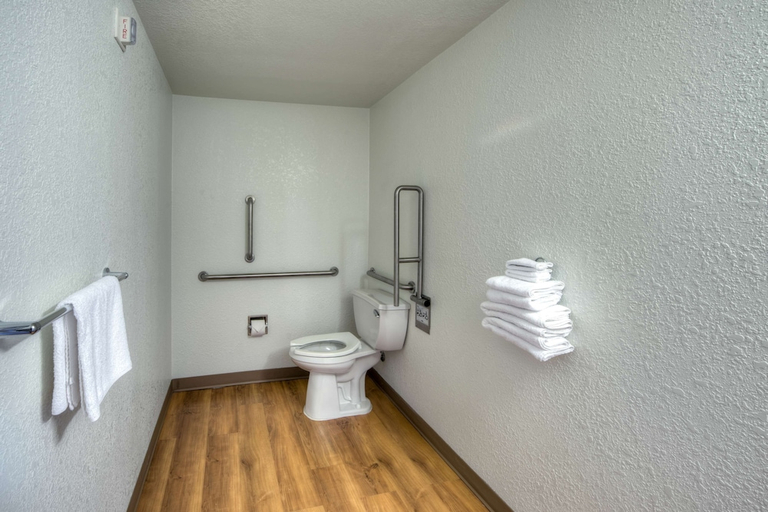 Bathroom 4, Motel 6 Niantic, CT - New London, New London
