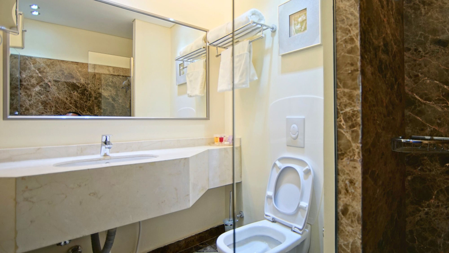 Bathroom 4, Hotel Xperience, Kasrouane