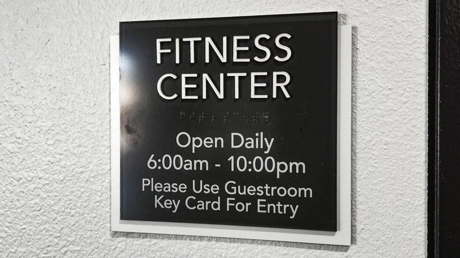 Fitness facility 5, Studio 6 Houston, TX – Pearland/Medical Center, Houston