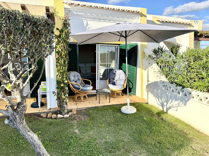 4, Villa in Benagil with private pool, Lagoa
