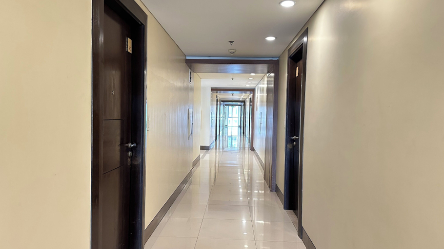 Others 5, One Palm Tree Villas, Pasay City